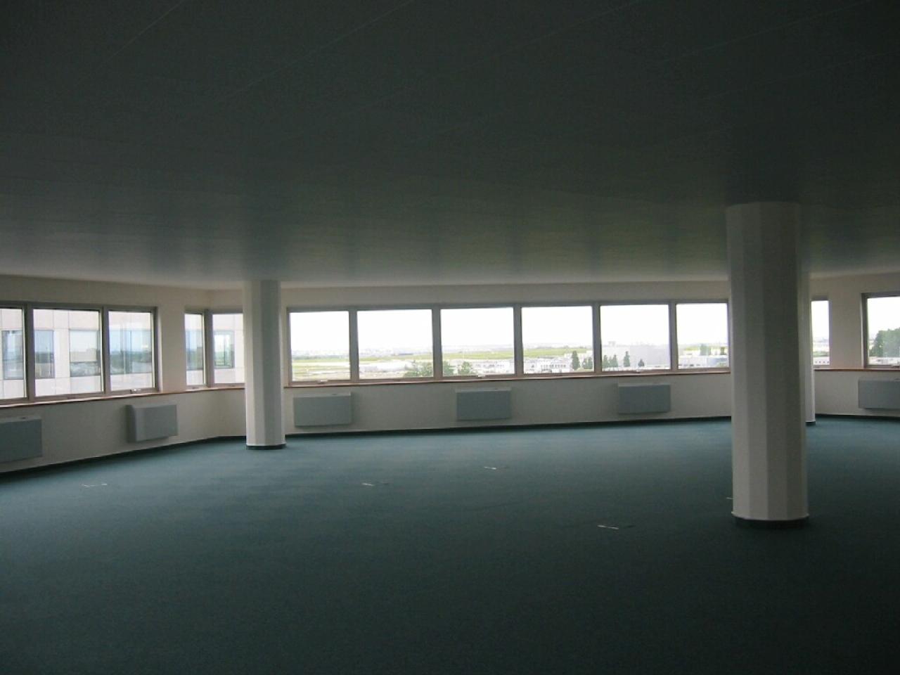 Bureau Tremblay-en-France 11696m² Location bureau Tremblay-en-France Seine-Saint-Denis OLBUR2107328 2